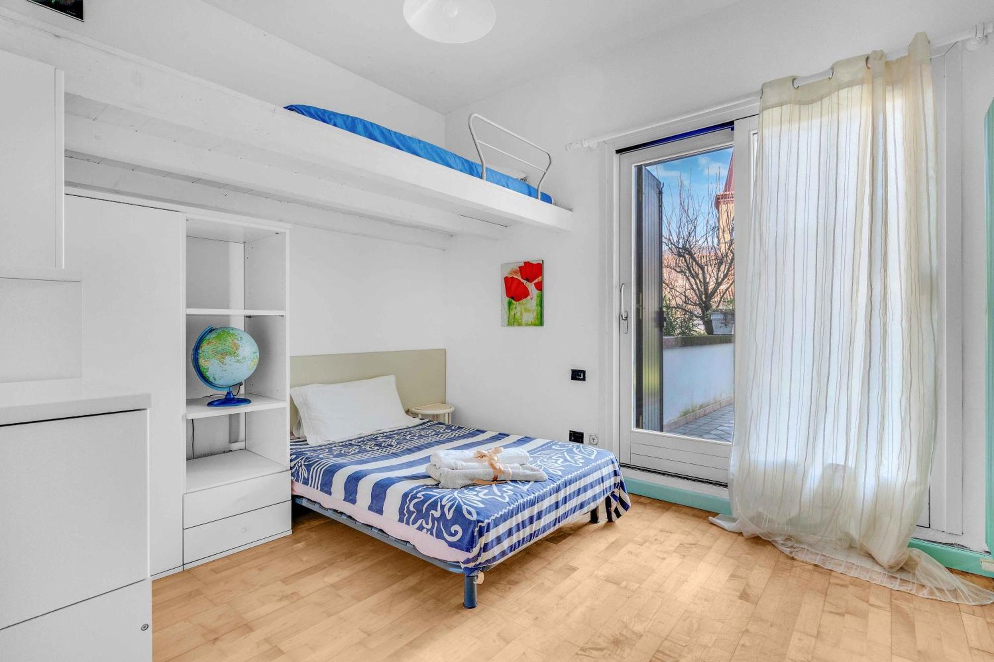 Ampia Dimora A Salo Con Parcheggio E Giardino Apartment Ngoại thất bức ảnh