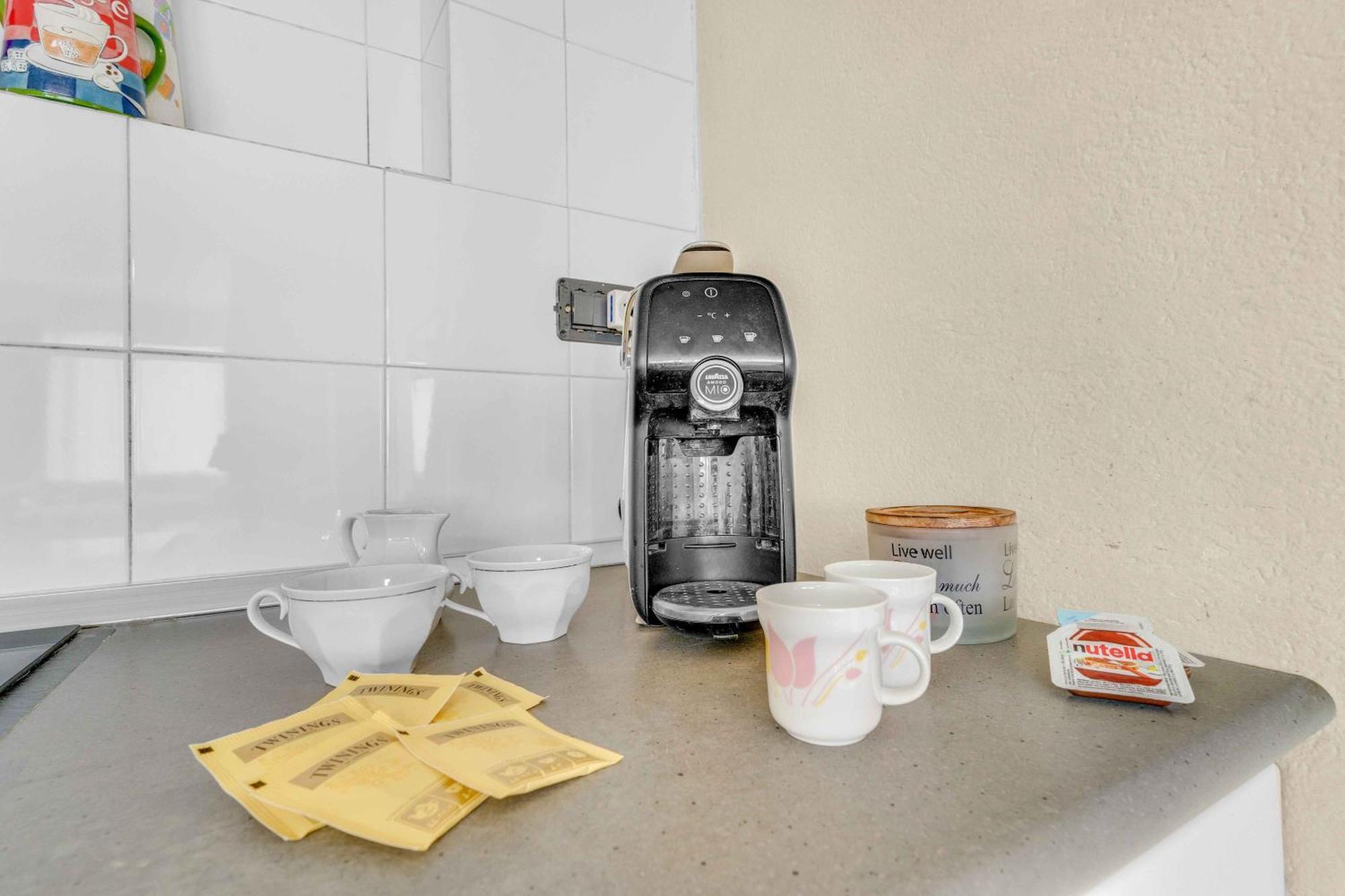 Ampia Dimora A Salo Con Parcheggio E Giardino Apartment Ngoại thất bức ảnh